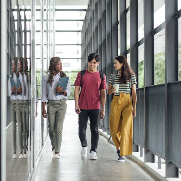 college students walking to class